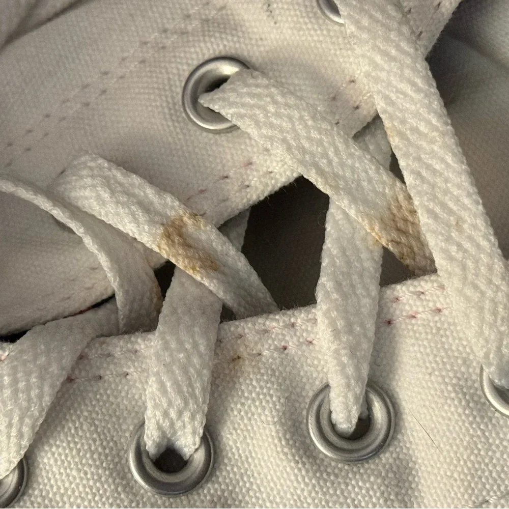Converse I ❤️ NY Sneakers - Picture 3 of 7